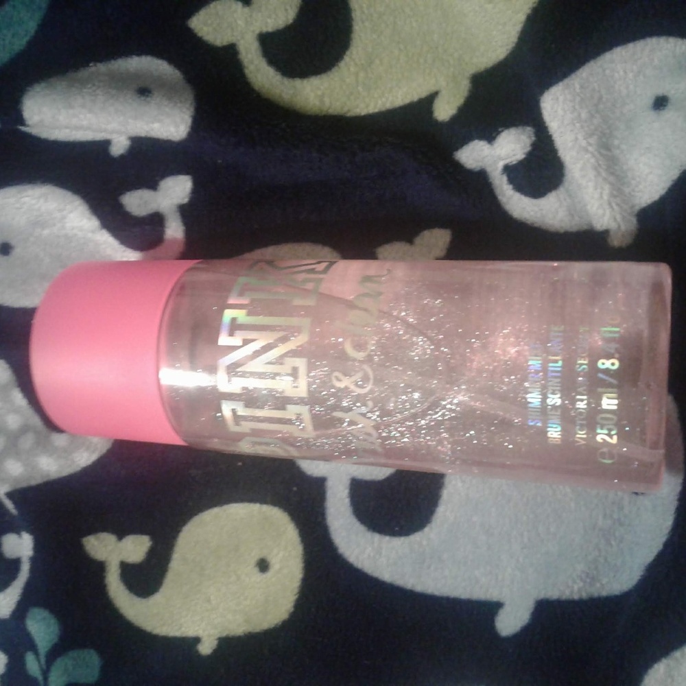 PINK Glitter Spray